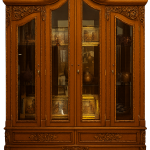 Sultan Alatin Crystal Display Cabinet